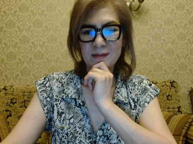 ElegantLady00 webcam