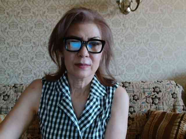 ElegantLady00 webcam