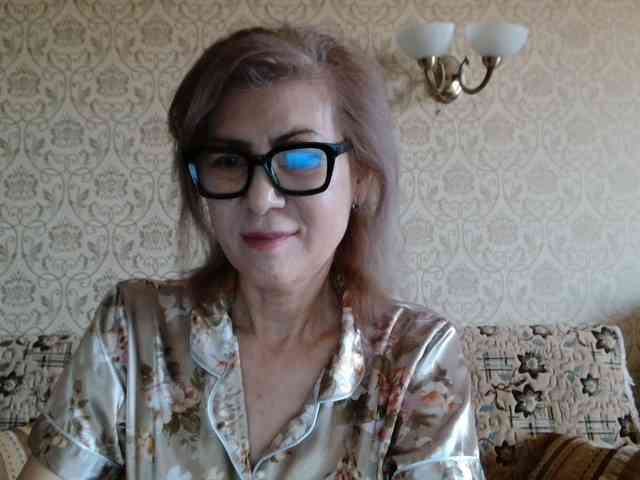 ElegantLady00 webcam
