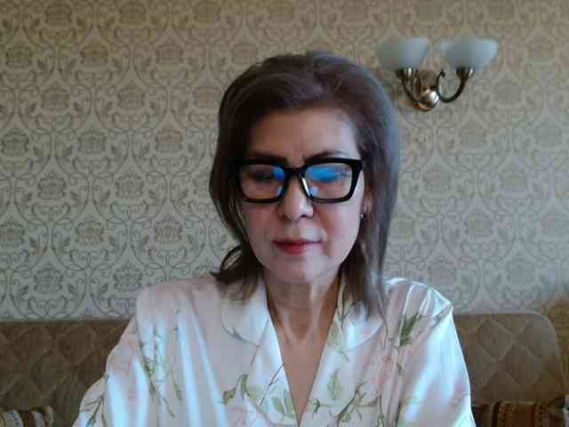 ElegantLady00 webcam