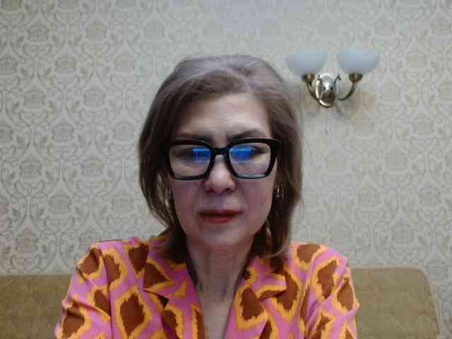 ElegantLady00 webcam