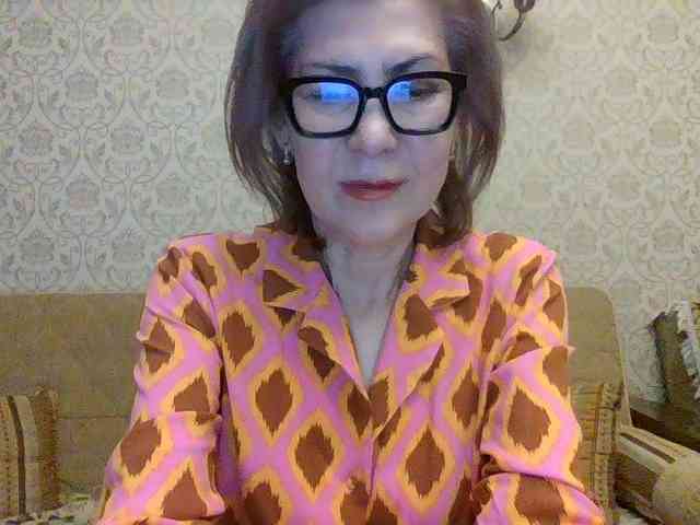 ElegantLady00 webcam