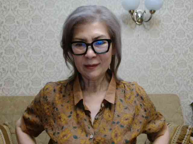 ElegantLady00 webcam