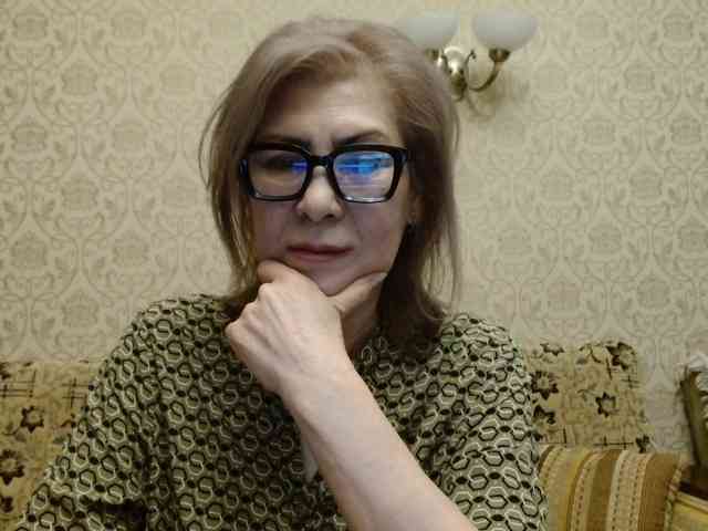 ElegantLady00 webcam