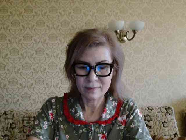 ElegantLady00 webcam