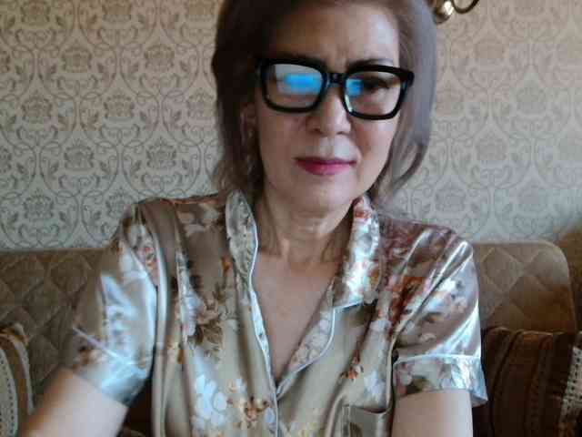 ElegantLady00 webcam