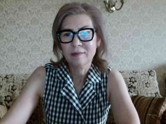 ElegantLady00 webcam