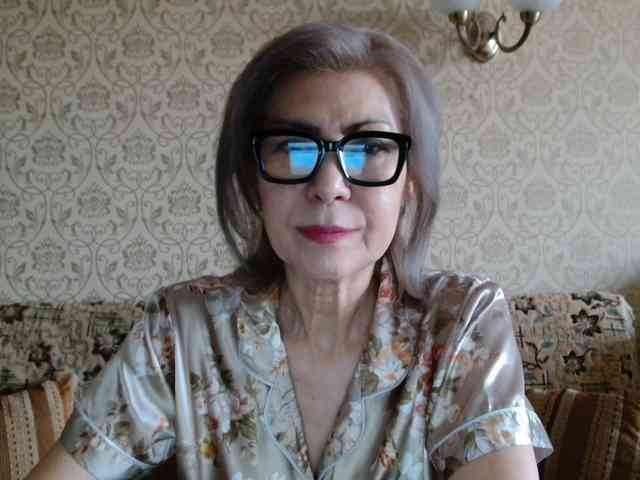ElegantLady00 webcam