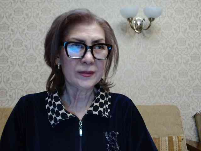 ElegantLady00 webcam