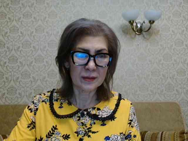 ElegantLady00 webcam