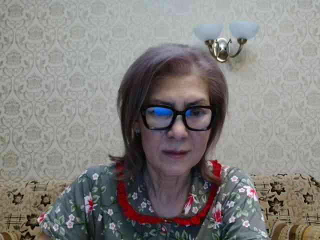 ElegantLady00 webcam