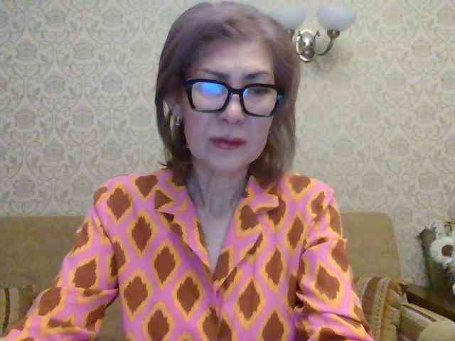 ElegantLady00 webcam