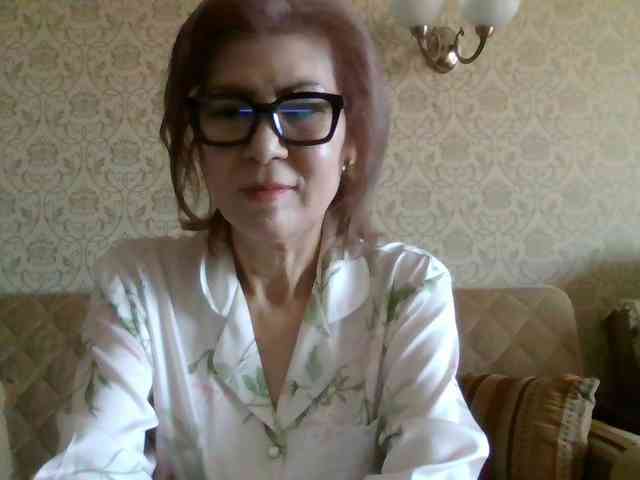 ElegantLady00 webcam