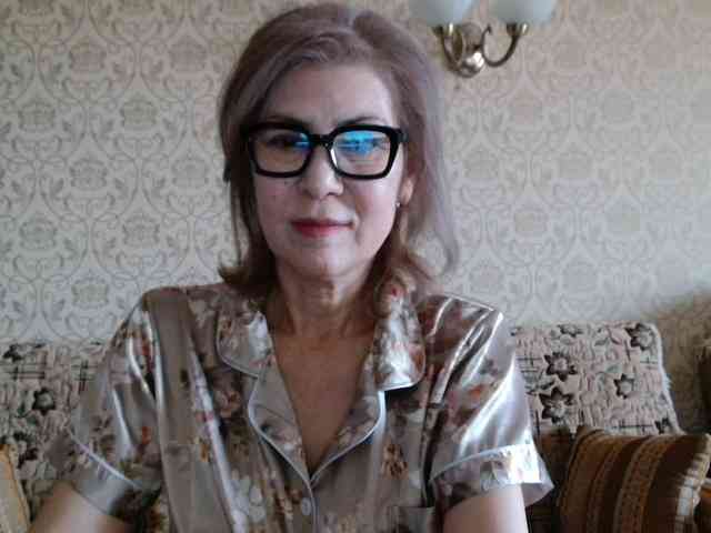 ElegantLady00 webcam