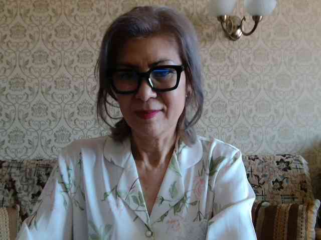 ElegantLady00 webcam
