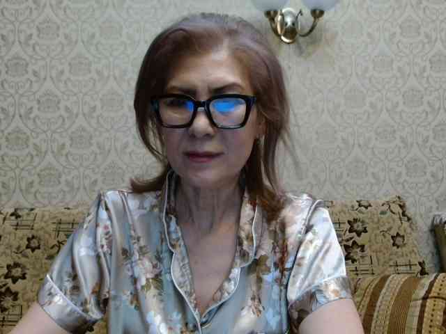 ElegantLady00 webcam