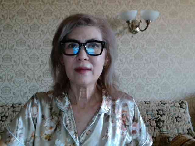 ElegantLady00 webcam
