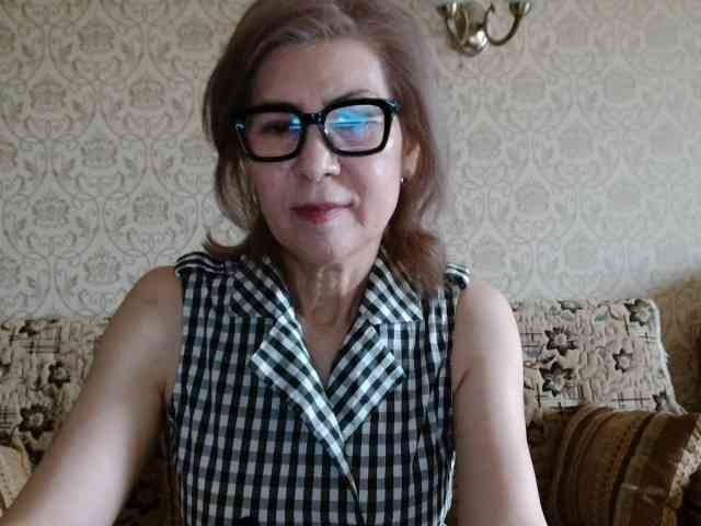 ElegantLady00 webcam