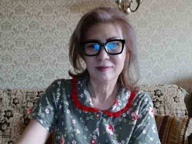 ElegantLady00 webcam