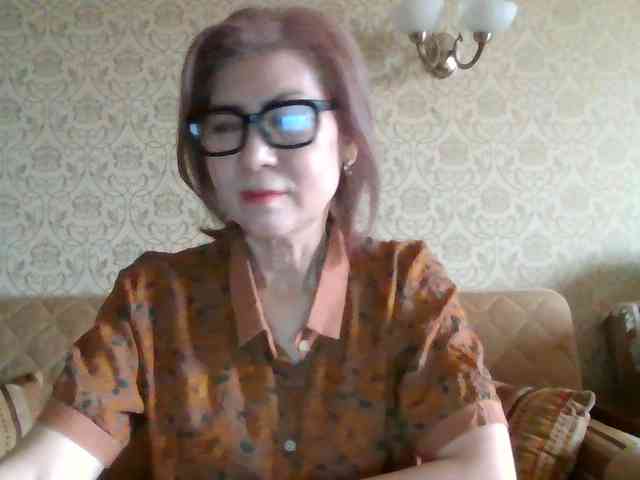 ElegantLady00 webcam