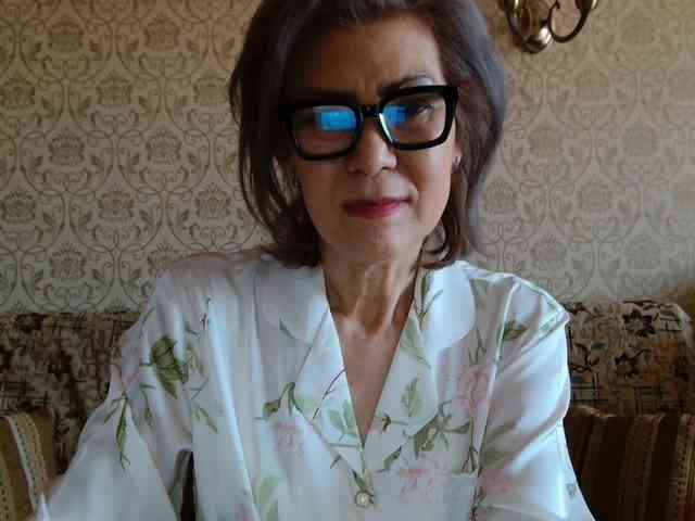 ElegantLady00 webcam