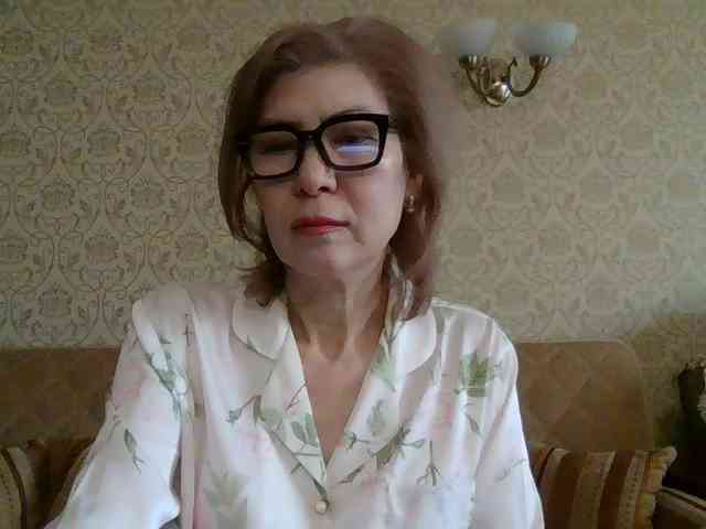 ElegantLady00 webcam