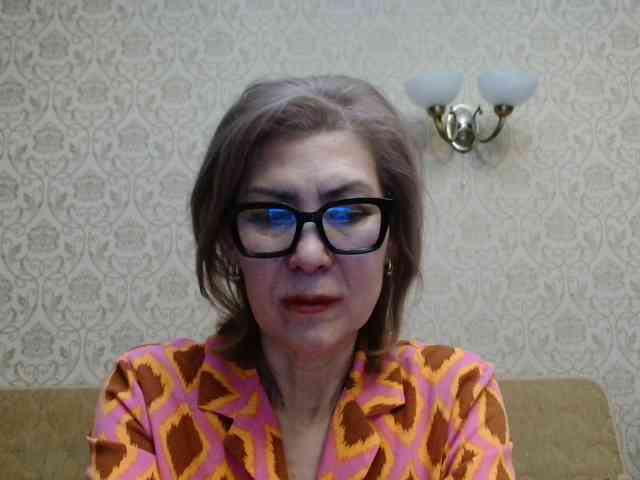 ElegantLady00 webcam