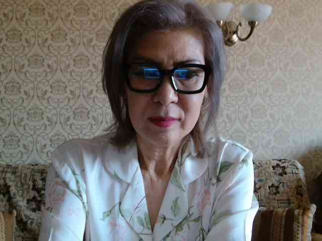 ElegantLady00 webcam