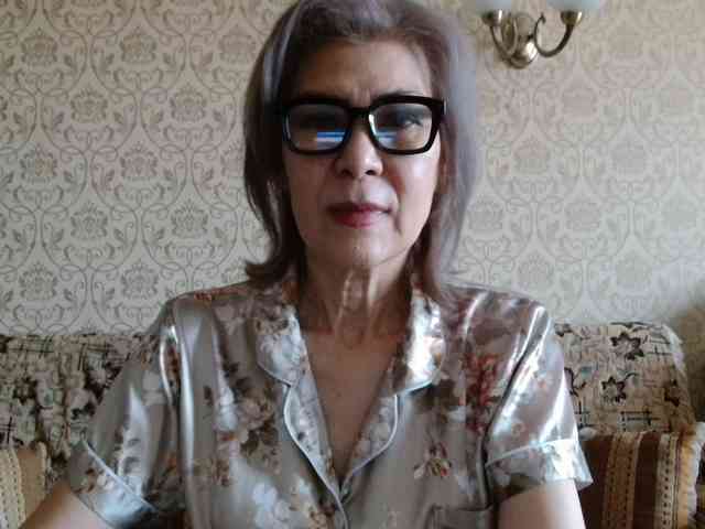 ElegantLady00 webcam