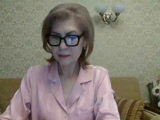 ElegantLady00 webcam