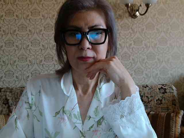 ElegantLady00 webcam