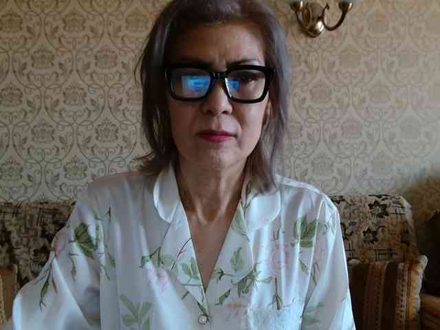 ElegantLady00 webcam