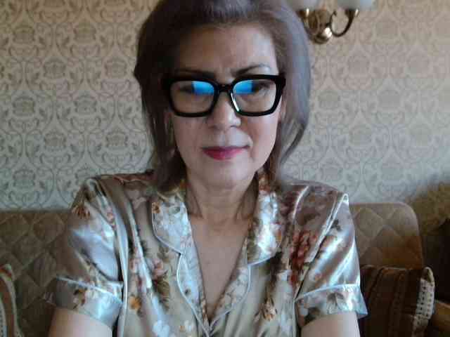 ElegantLady00 webcam