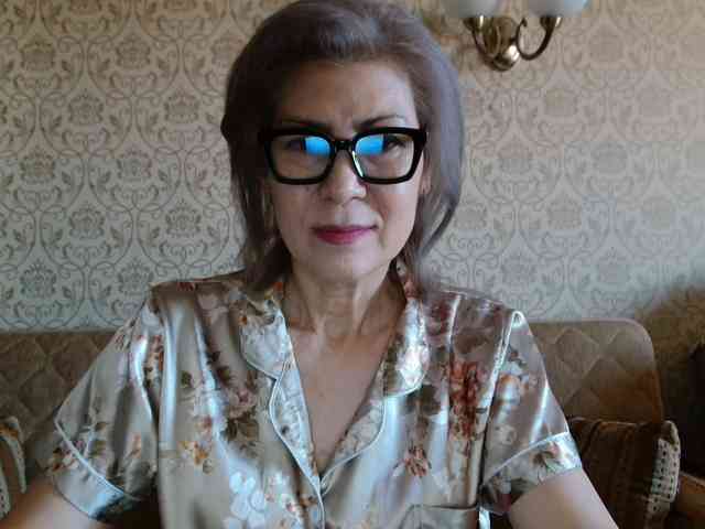 ElegantLady00 webcam