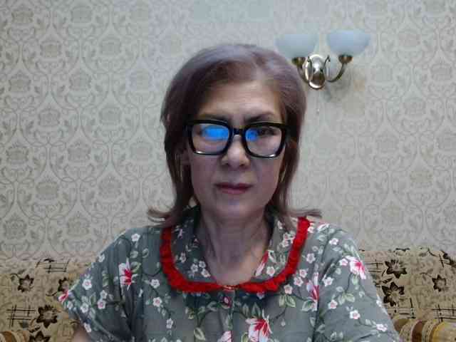 ElegantLady00 webcam