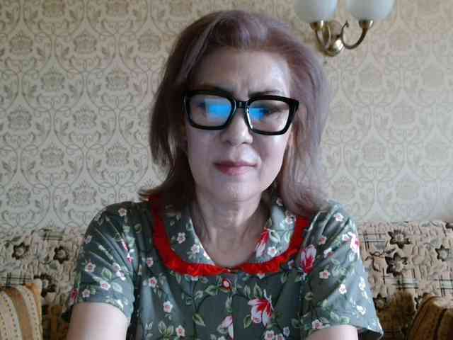 ElegantLady00 webcam