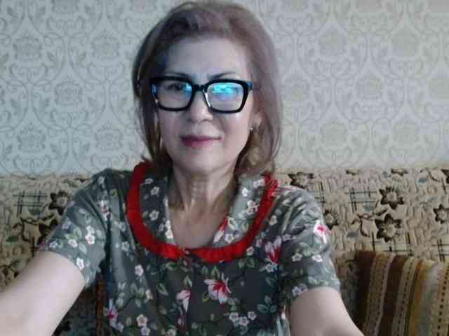 Модель: Elegant00Lady
