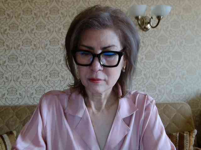 ElegantLady00 webcam