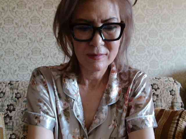 ElegantLady00 webcam
