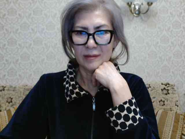 ElegantLady00 webcam