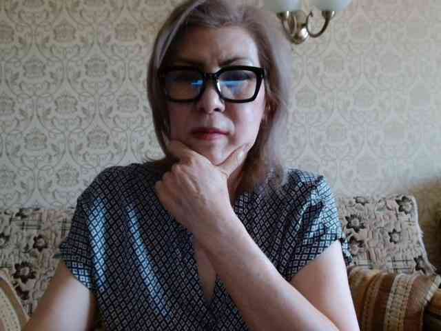 ElegantLady00 webcam