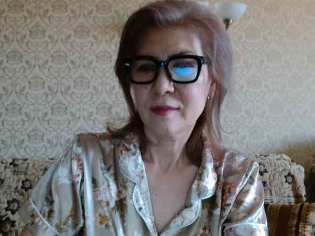 ElegantLady00 webcam