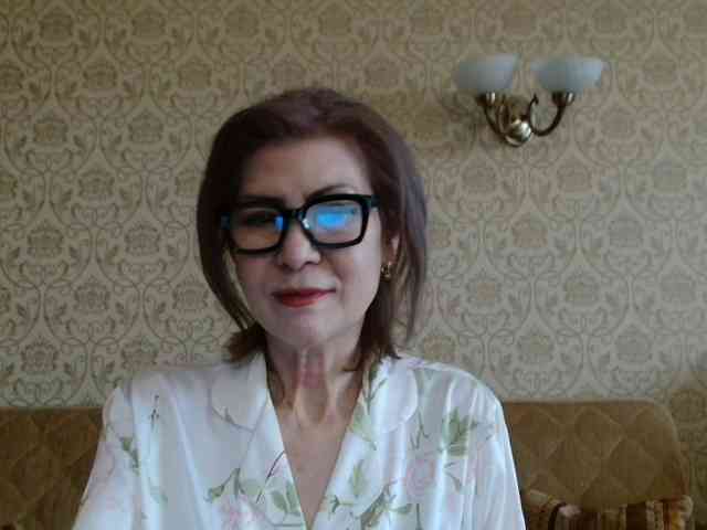 ElegantLady00 webcam