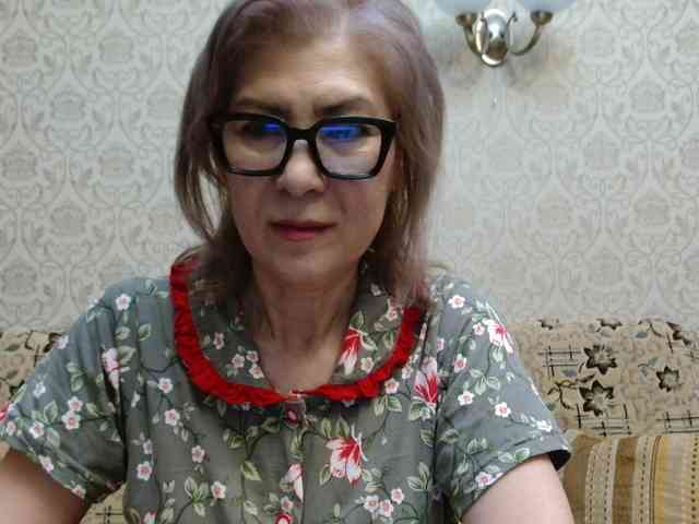 ElegantLady00 webcam