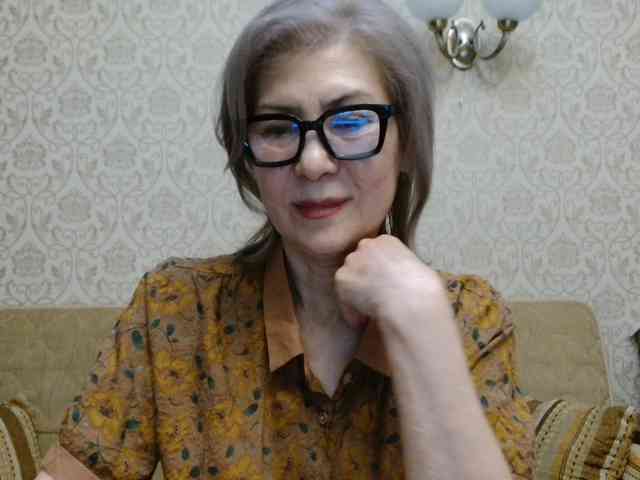 ElegantLady00 webcam