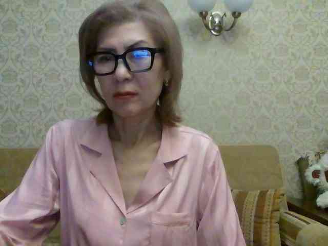 ElegantLady00 webcam