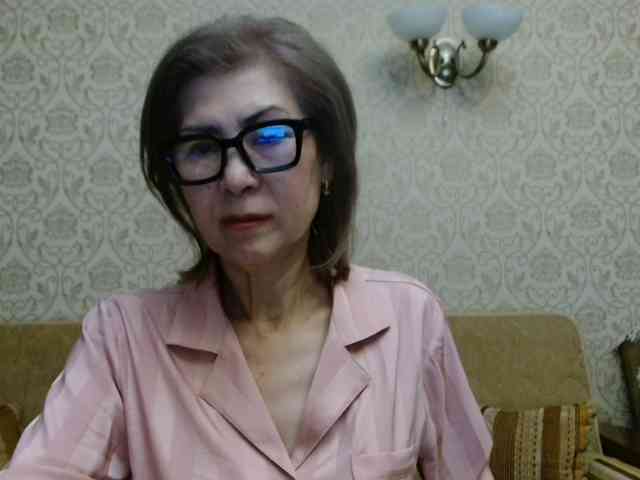 ElegantLady00 webcam