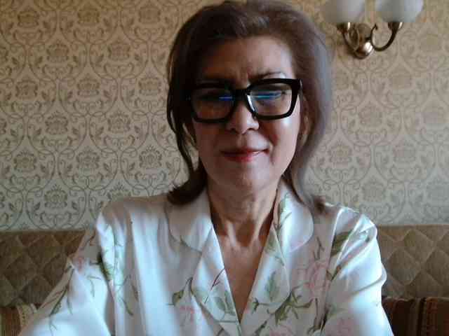 ElegantLady00 webcam