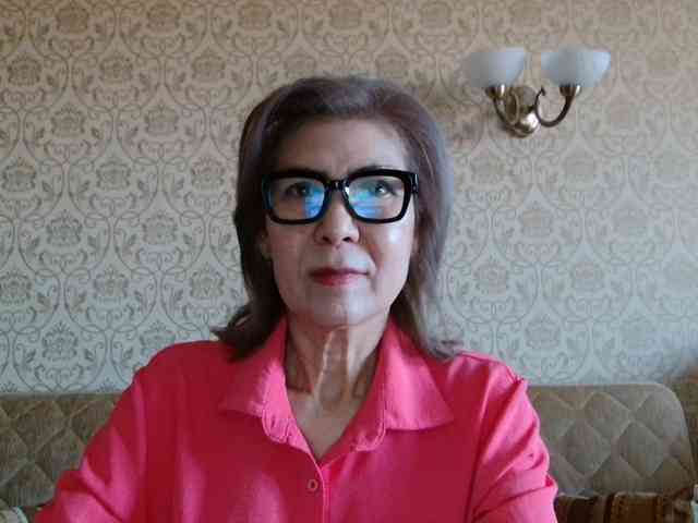 ElegantLady00 webcam