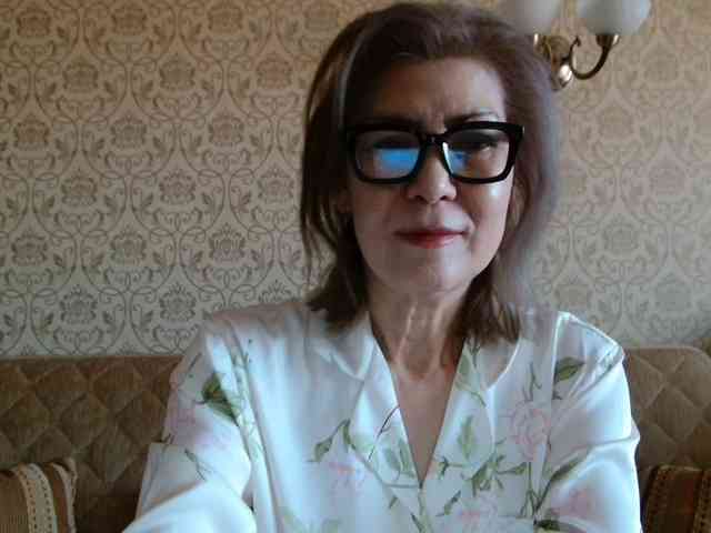 ElegantLady00 webcam